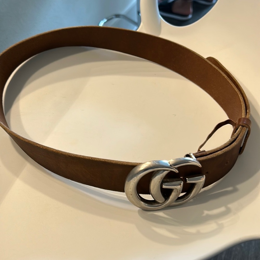 Brown Gucci belt size 95